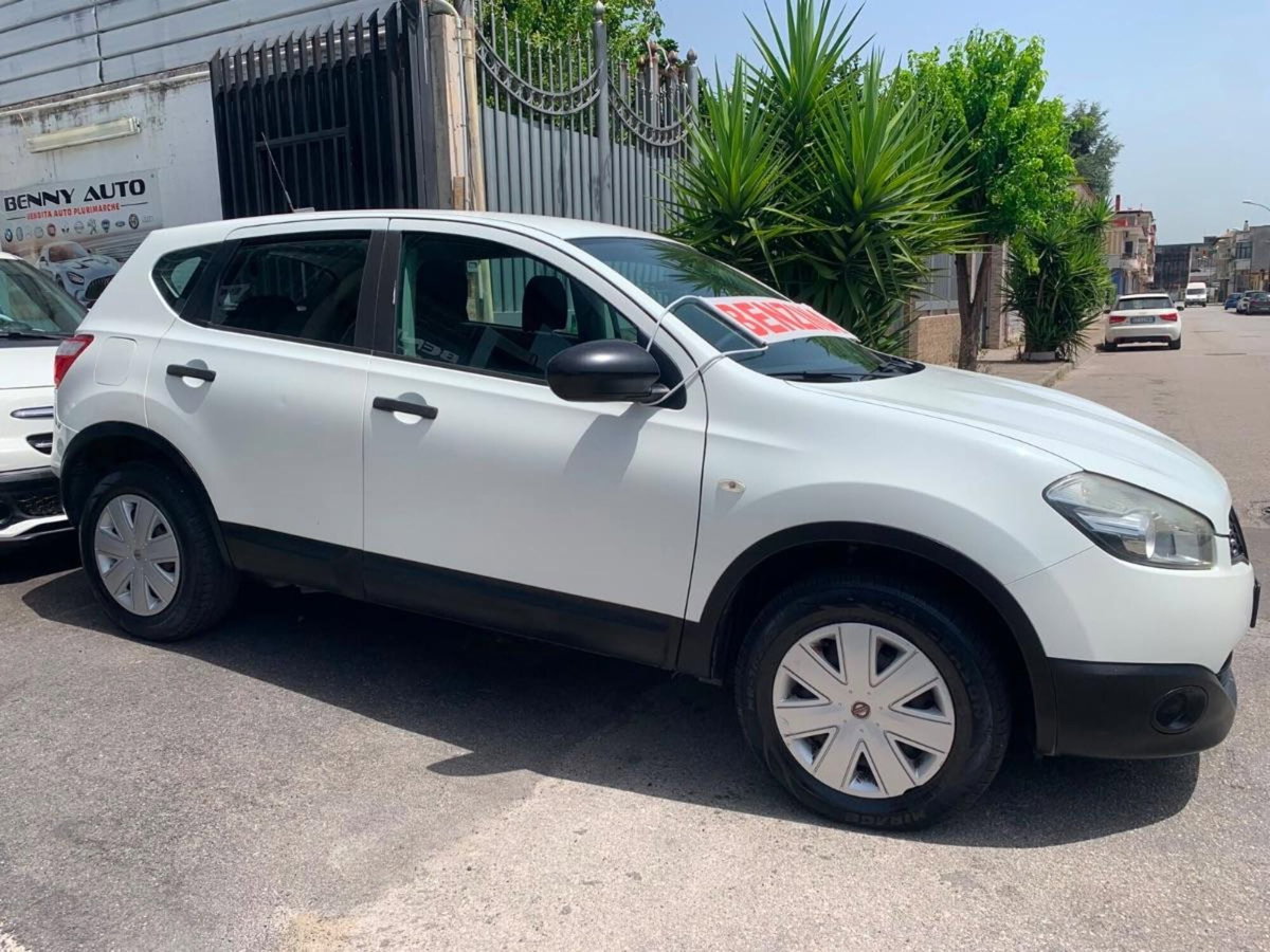Nissan Qashqai 1.6 16V Visia (3)