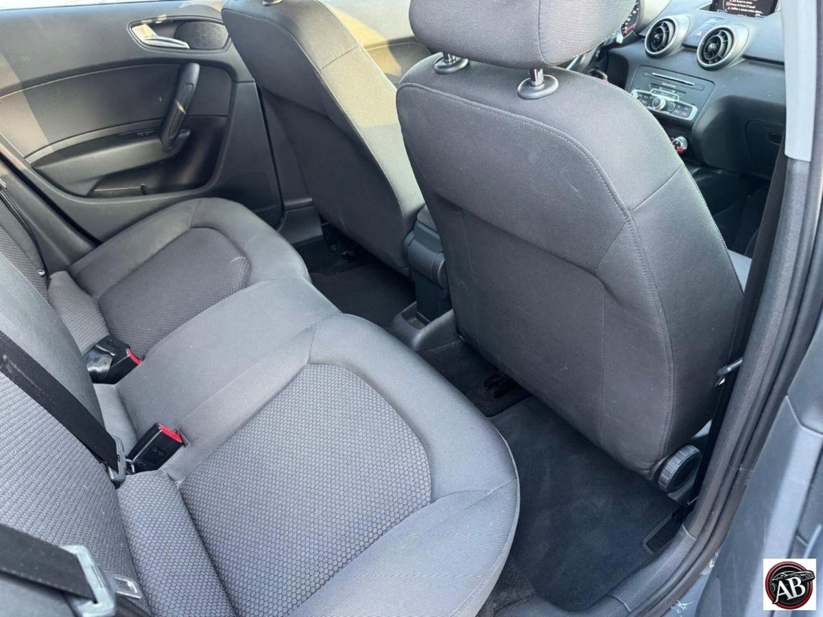 Audi A1 Sportback 1.4 TDI ultra S tronic (13)
