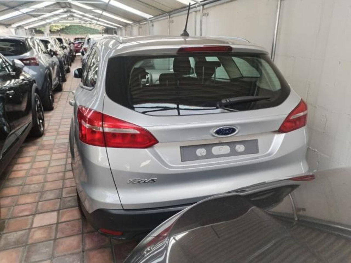 Ford Focus Station Wagon 1.5 TDCi 120 CV Start&Stop SW Titanium (4)