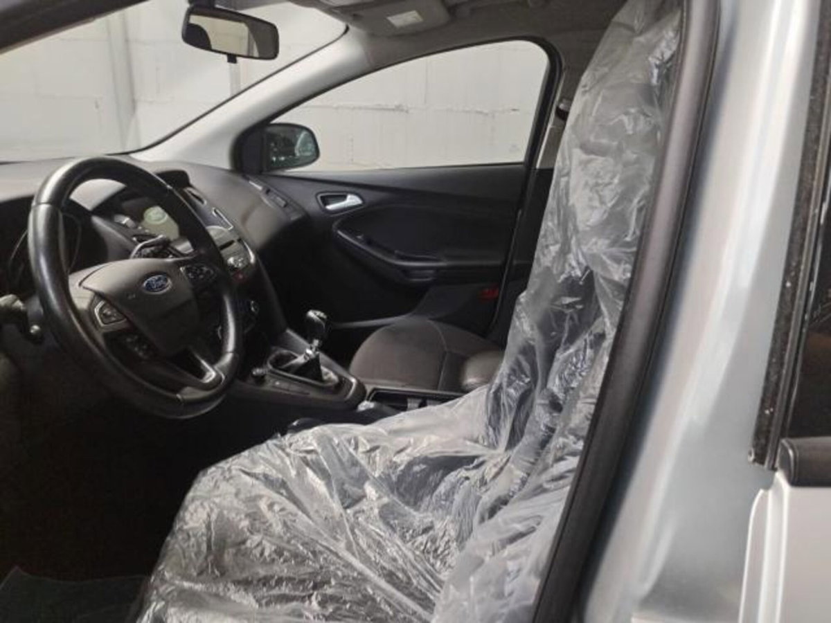 Ford Focus Station Wagon 1.5 TDCi 120 CV Start&Stop SW Titanium (6)
