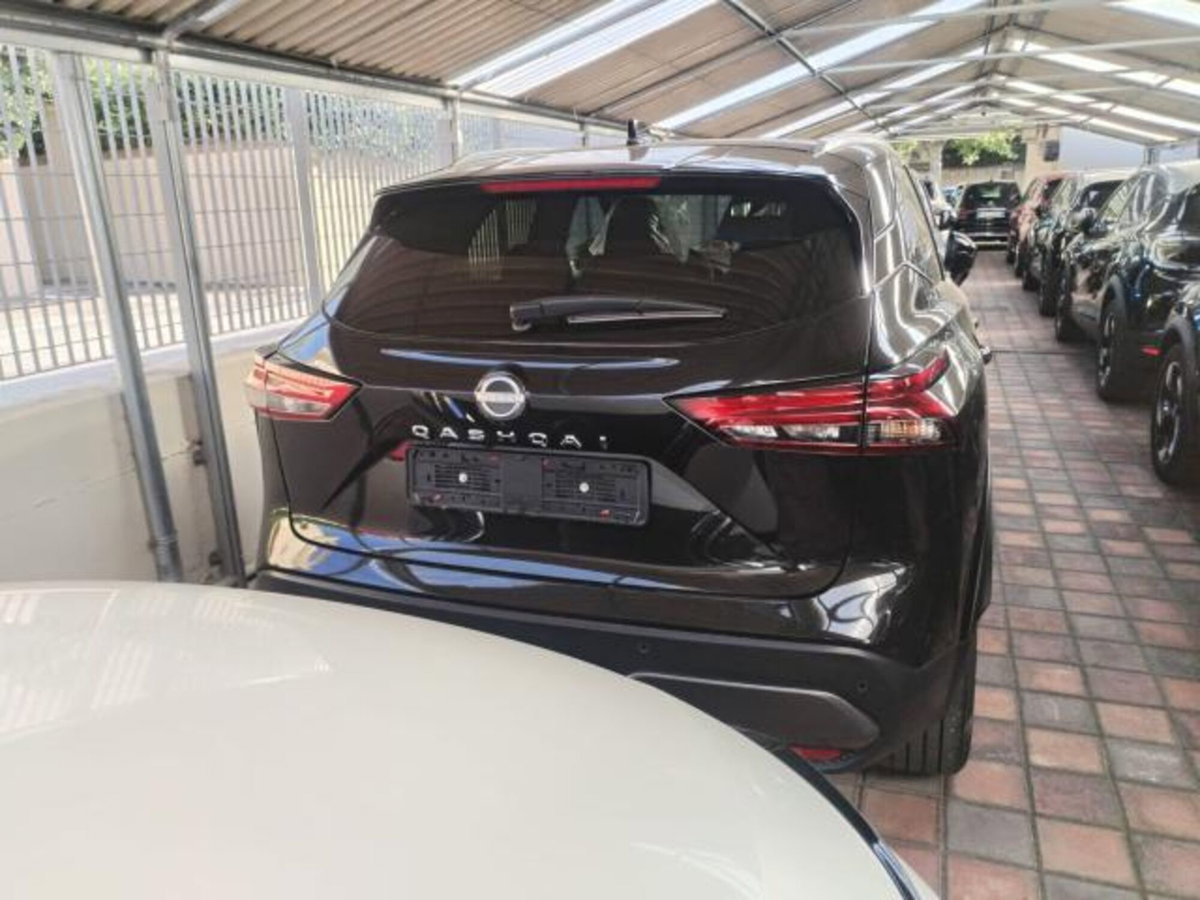 Nissan Qashqai 1.3 mhev N-Connecta 2wd 140cv (3)