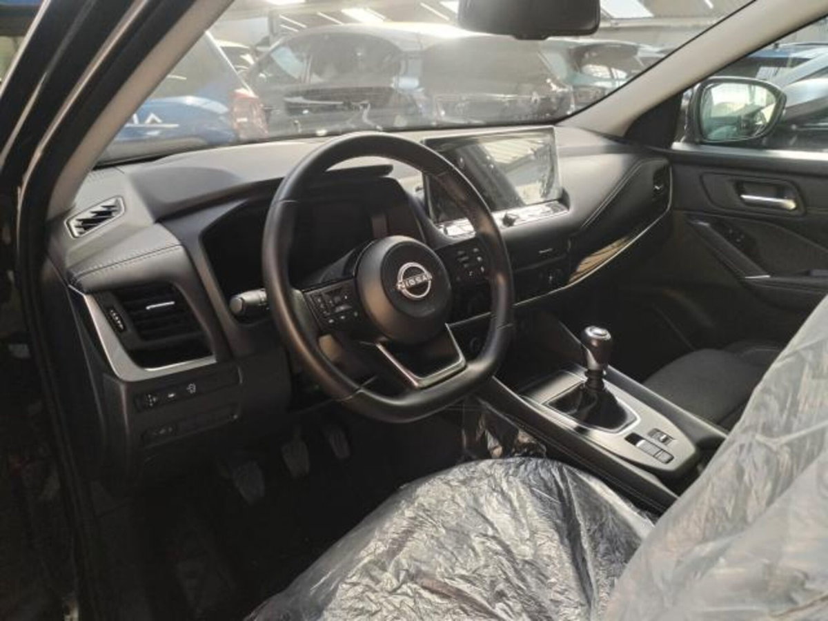 Nissan Qashqai 1.3 mhev N-Connecta 2wd 140cv (7)