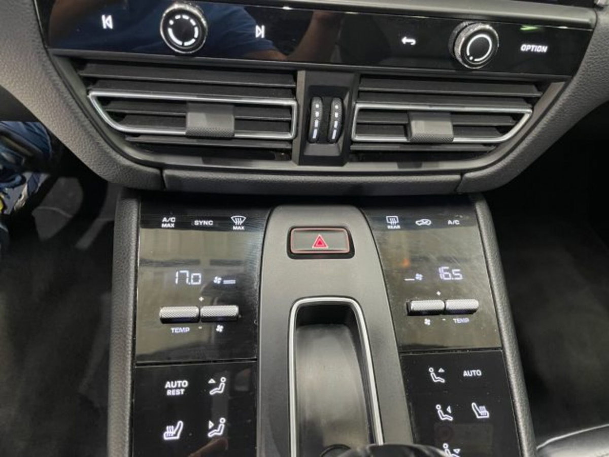 Porsche Macan 2.0 265cv pdk (18)