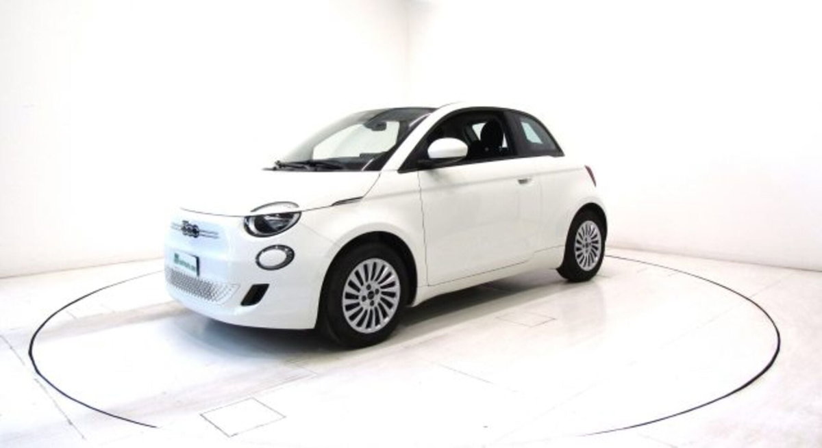 Fiat 500e Action Berlina 23,65 kWh (20)