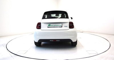 Fiat 500e Action Berlina 23,65 kWh (4)