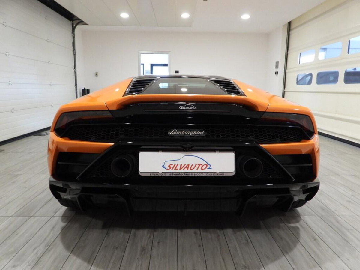 Lamborghini Huracán Coupé Coupe 5.2 Tecnica 640cv rwd (2)
