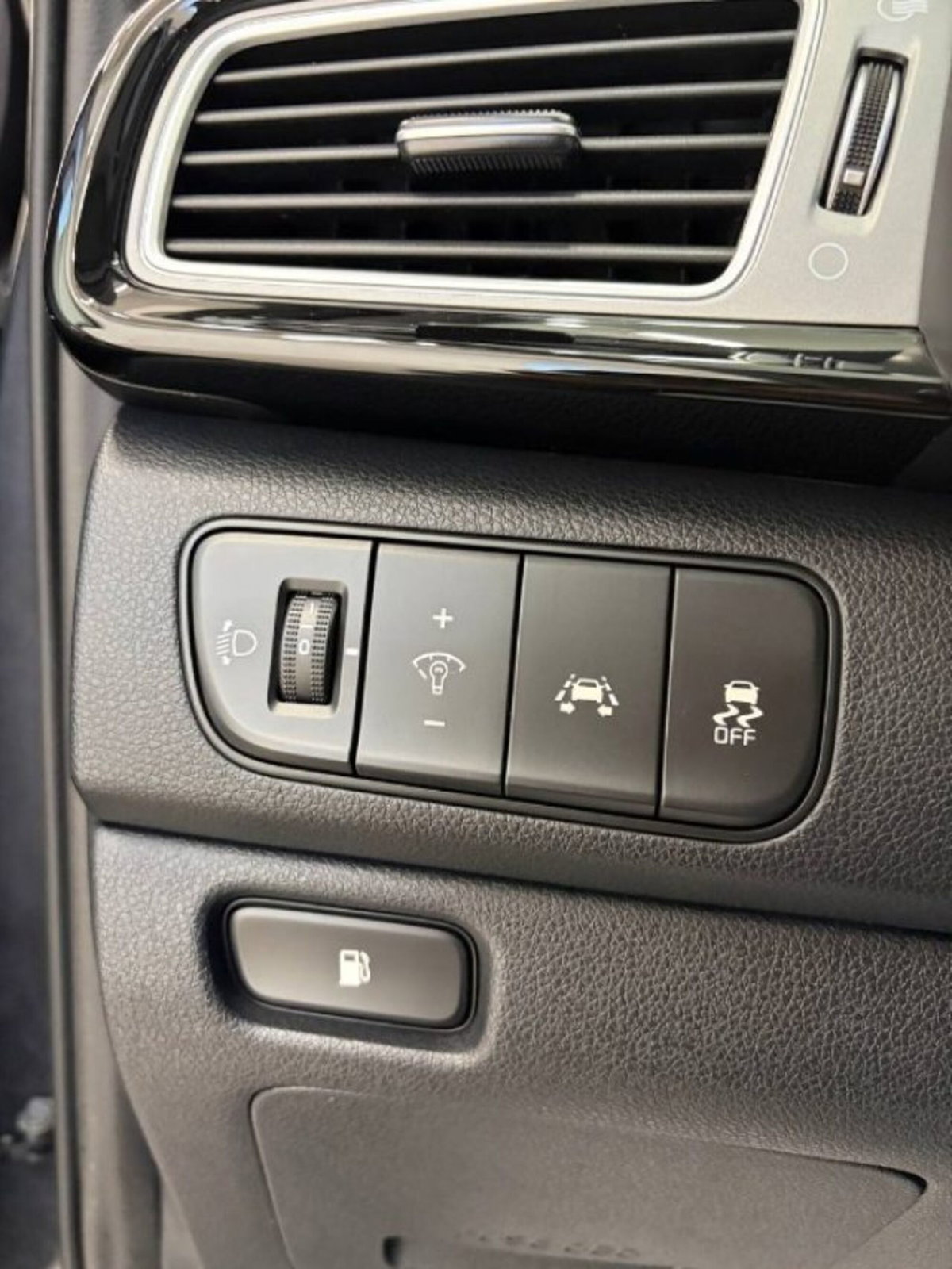 Kia Niro 1.6 GDi DCT HEV Energy (16)