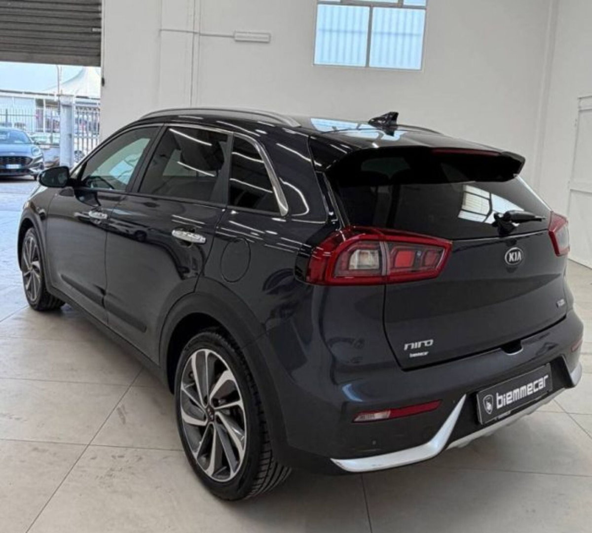 Kia Niro 1.6 GDi DCT HEV Energy (3)