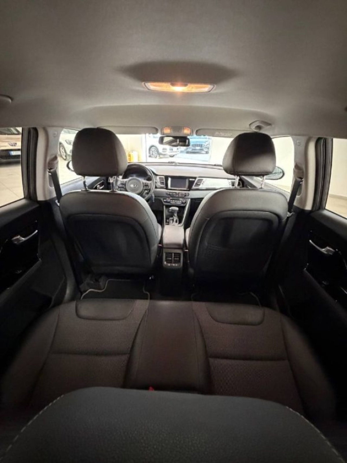 Kia Niro 1.6 GDi DCT HEV Energy (8)