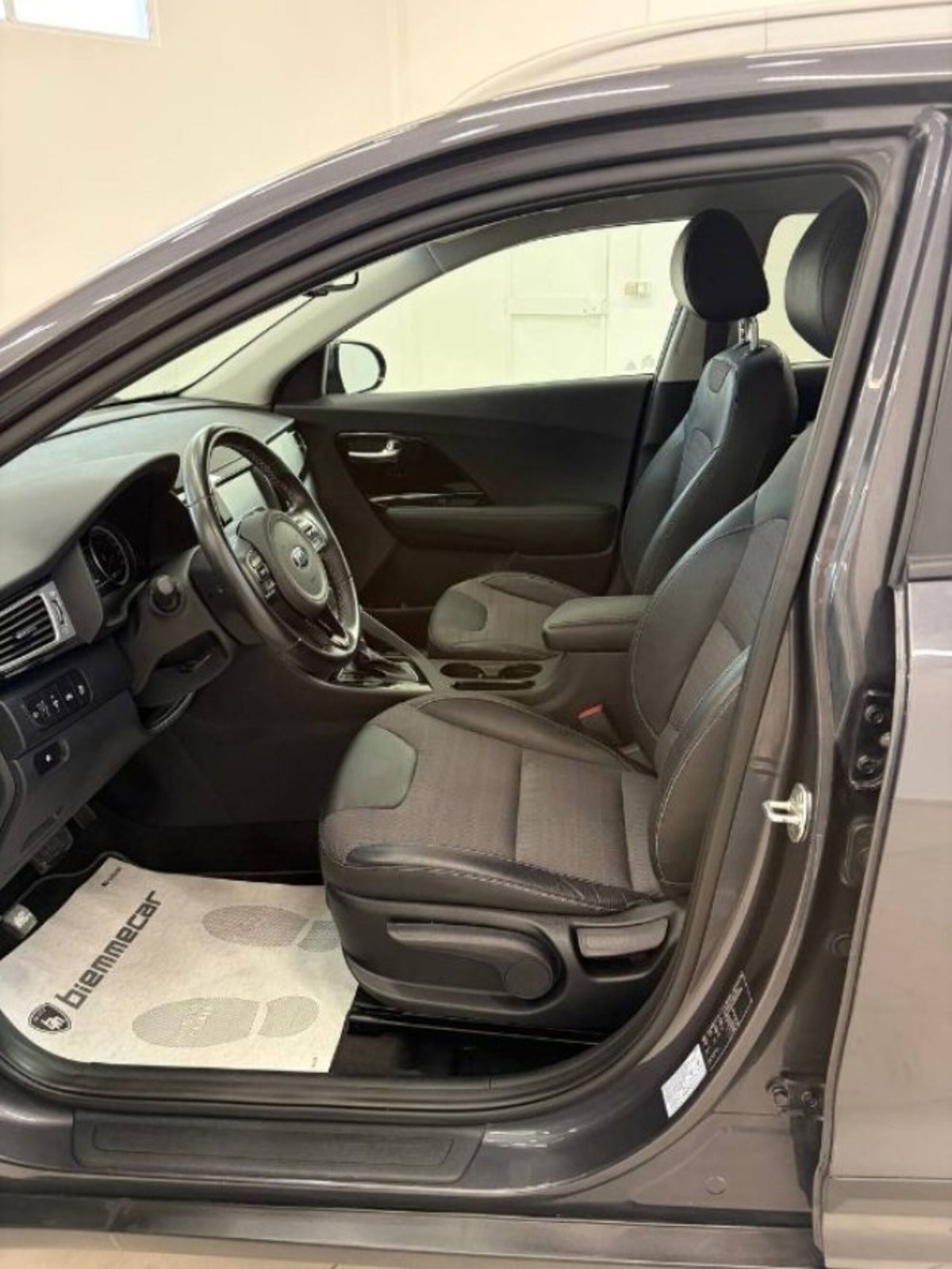 Kia Niro 1.6 GDi DCT HEV Energy (9)