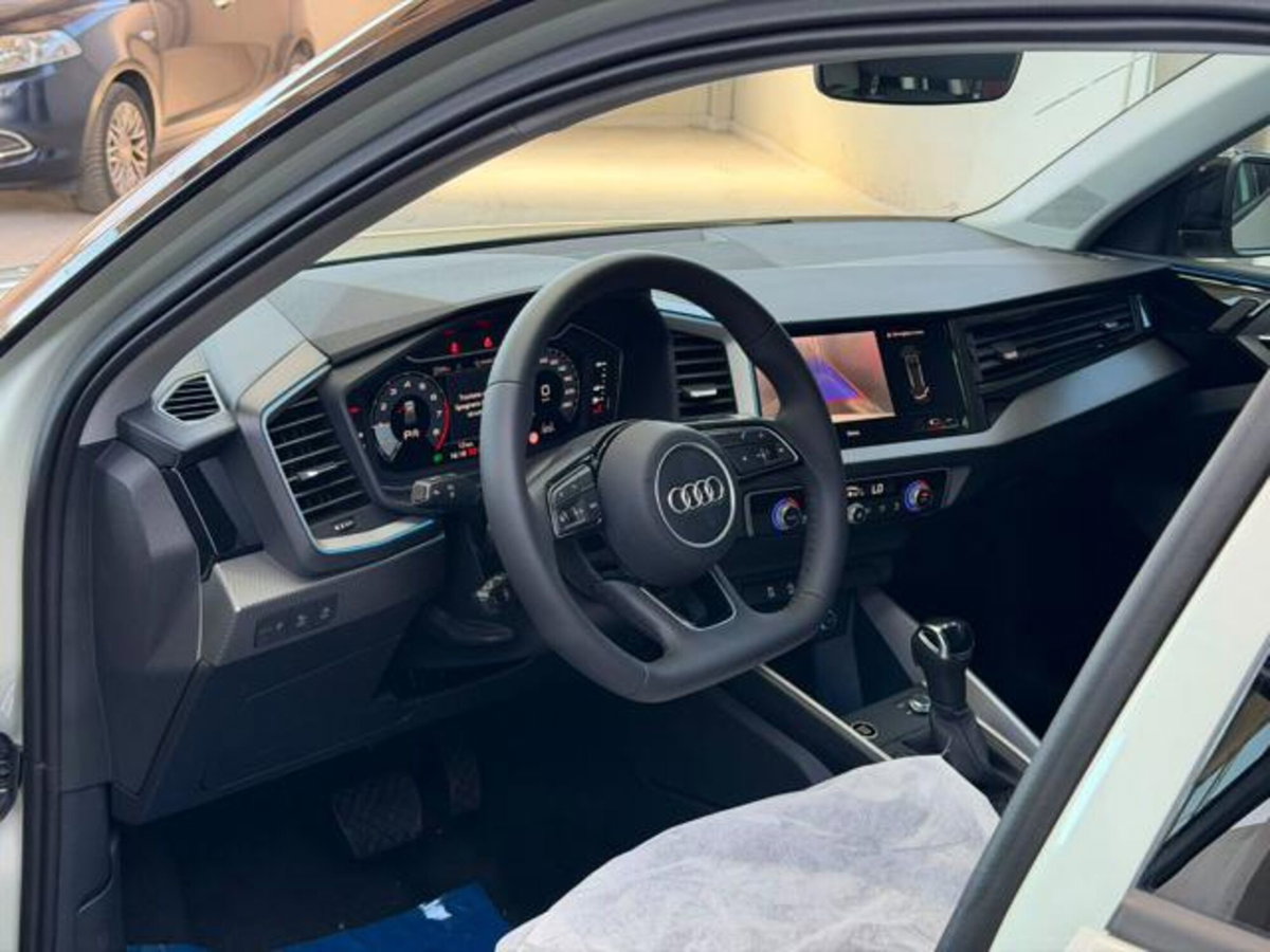 Audi A1 Sportback 30 TFSI S tronic S line edition (7)