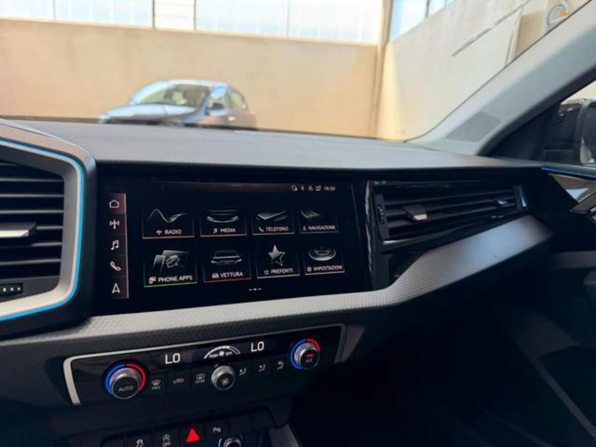 Audi A1 Sportback 30 TFSI S tronic S line edition (12)
