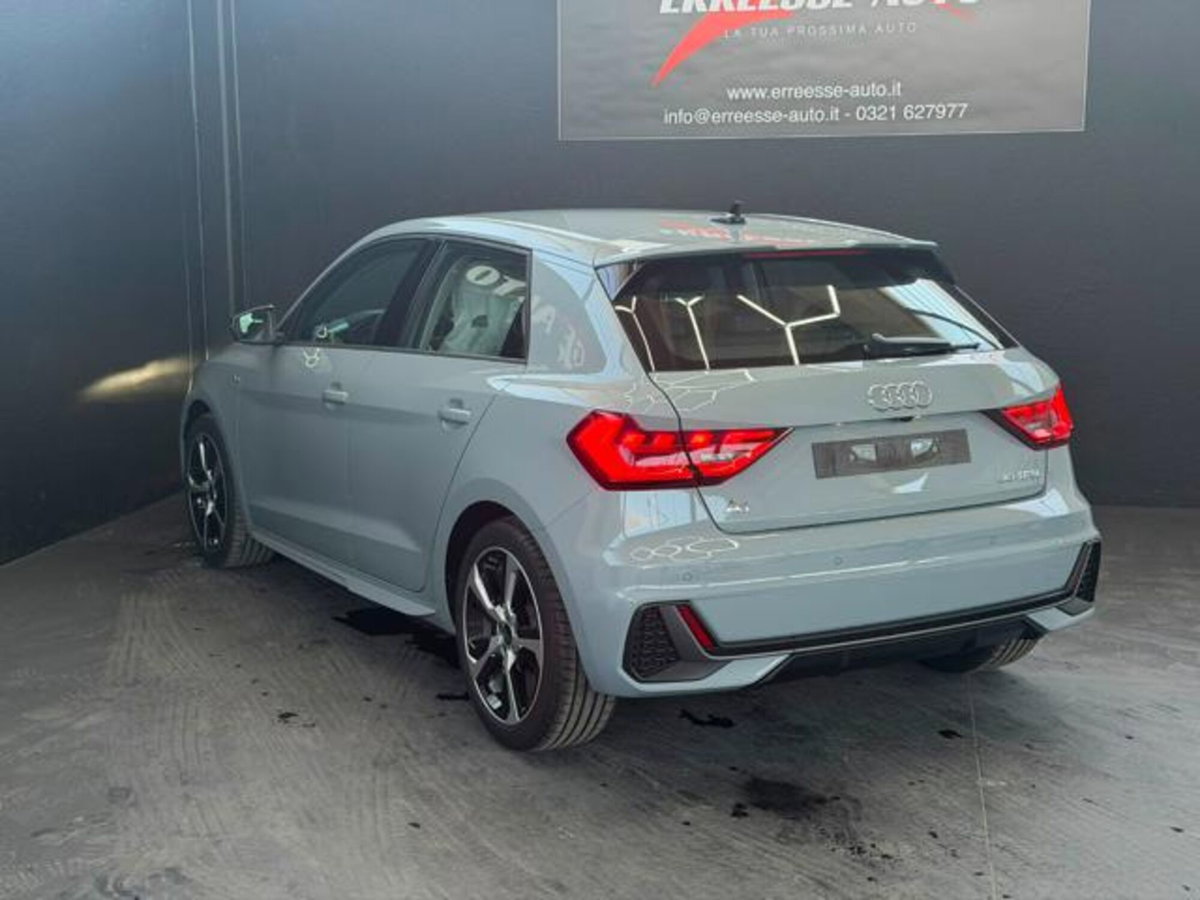 Audi A1 Sportback 30 TFSI S tronic S line edition (4)