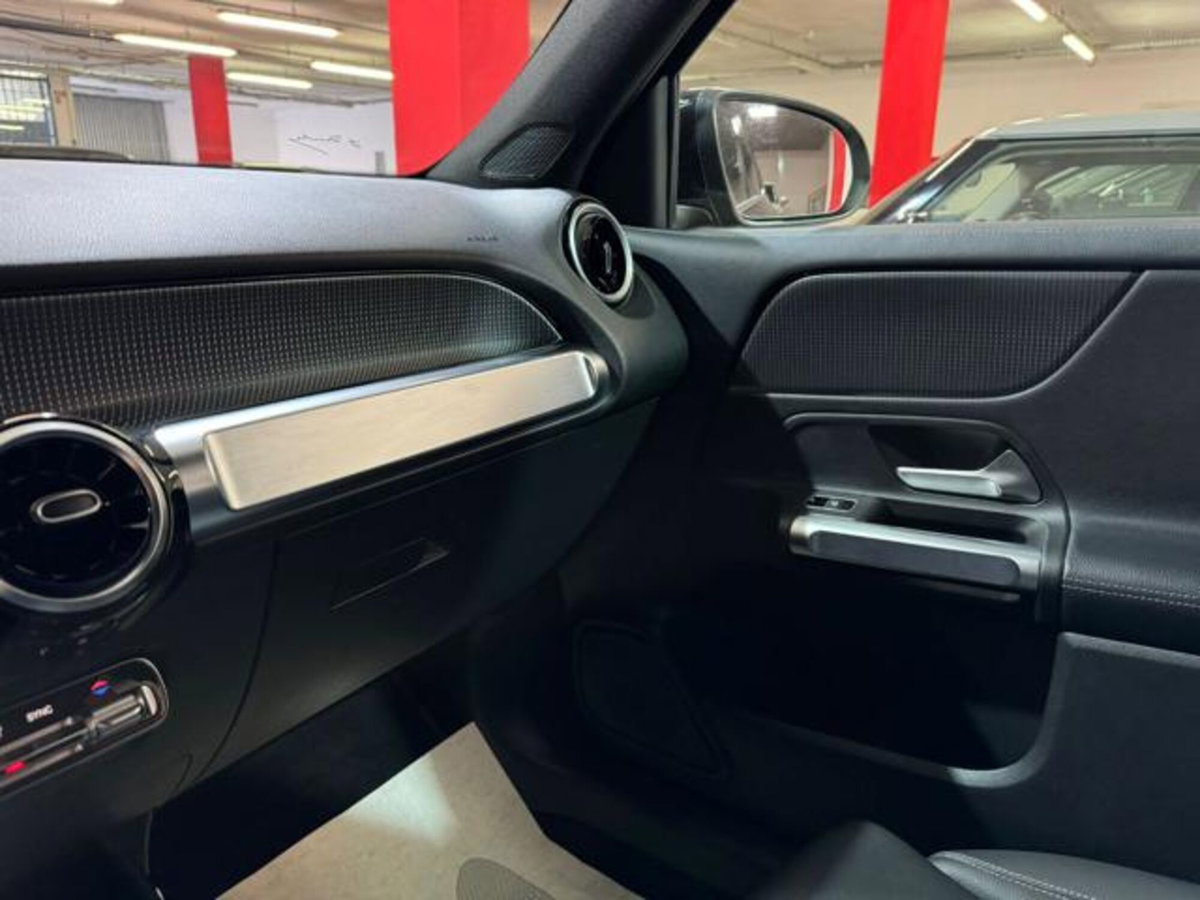 Mercedes-Benz GLB 200 d Automatic Executive (12)