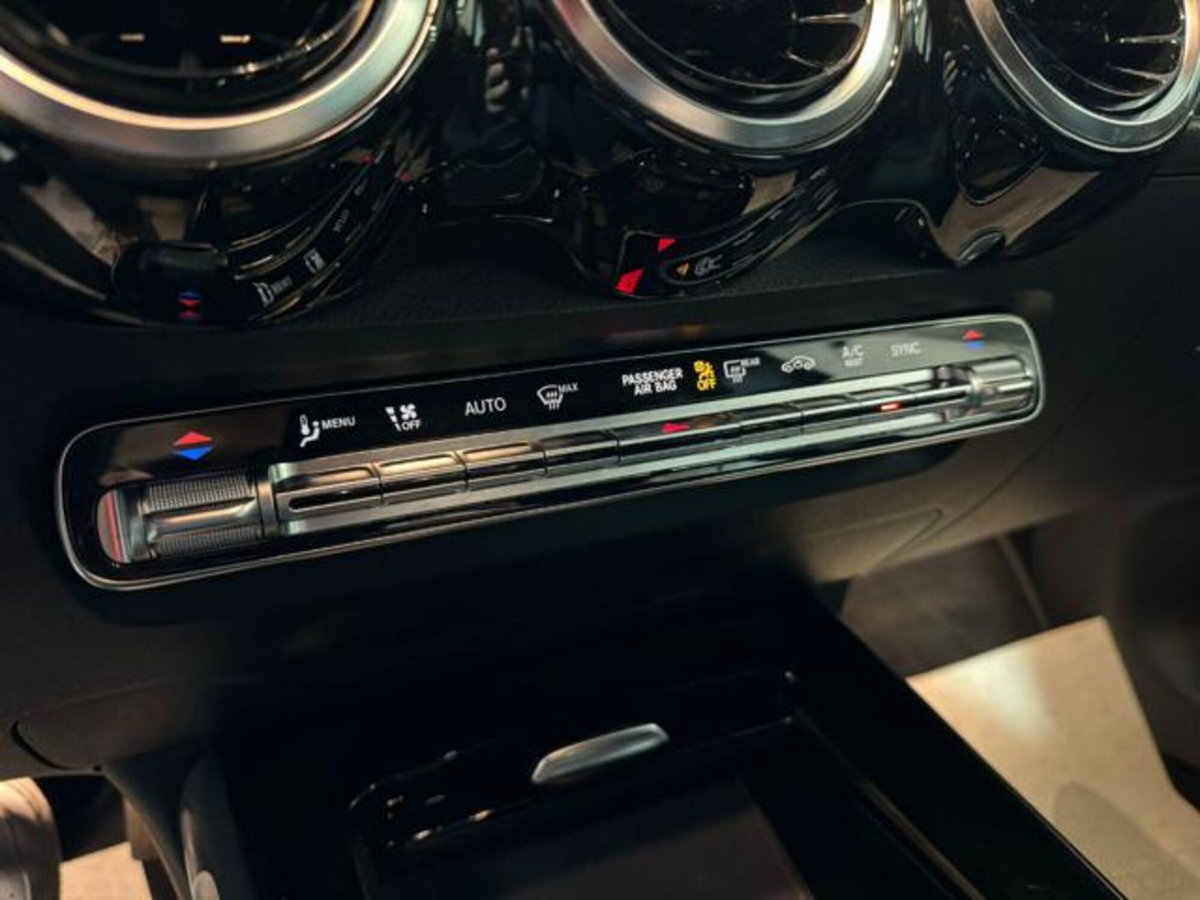 Mercedes-Benz GLB 200 d Automatic Executive (17)