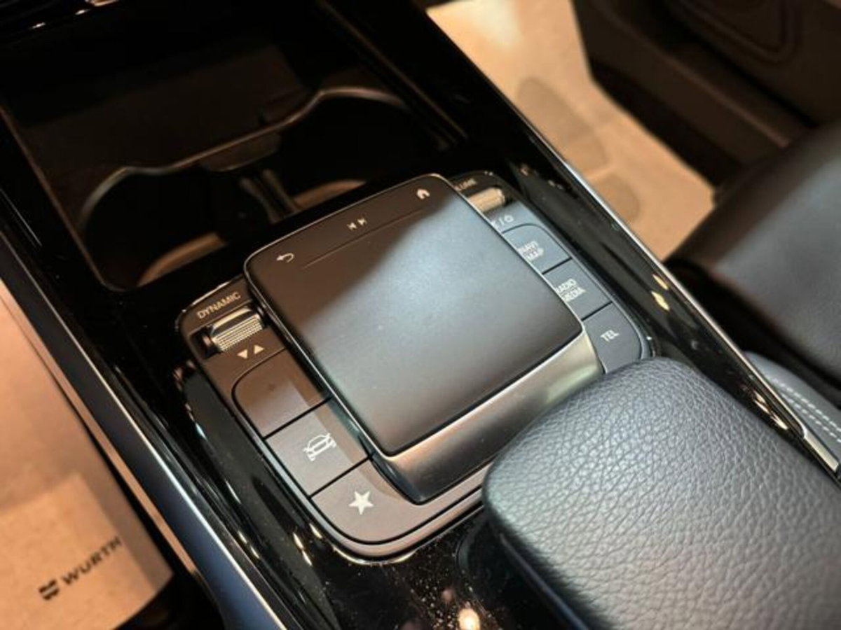 Mercedes-Benz GLB 200 d Automatic Executive (18)