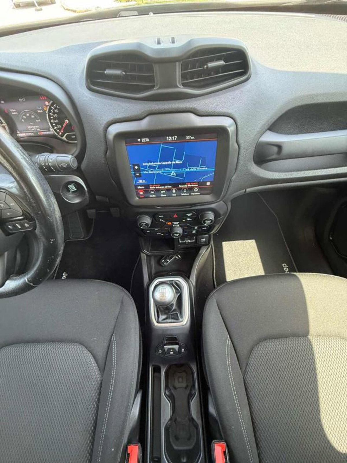 Jeep Renegade 1.6 Mjt 120 CV Limited (19)