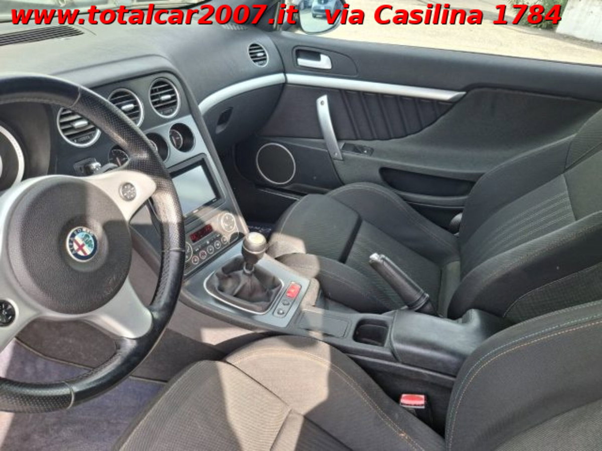 Alfa Romeo Brera 2.2 JTS (10)