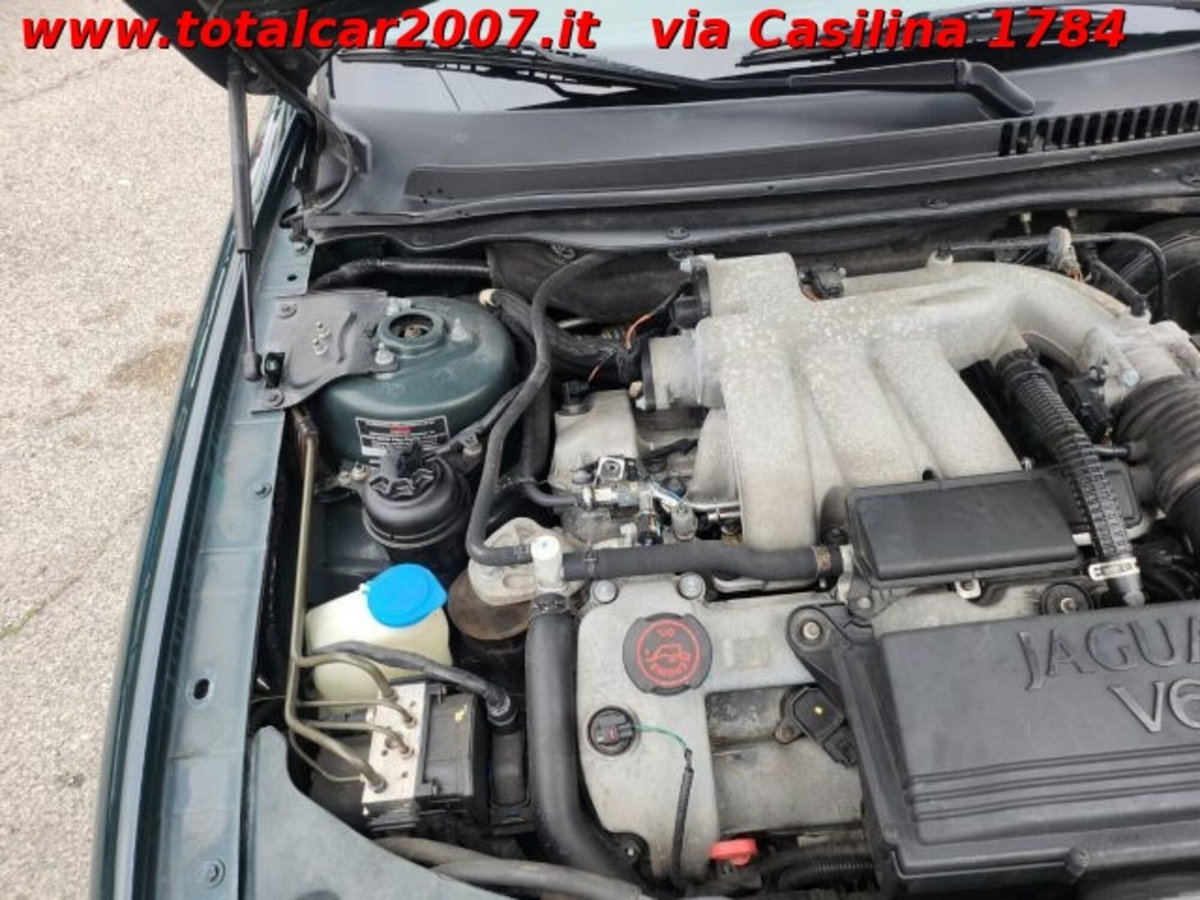 Jaguar X-Type 3.0 V6 24V cat Executive (18)