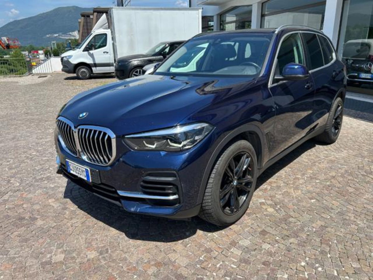 BMW X5 xDrive30d 48V Business (2)
