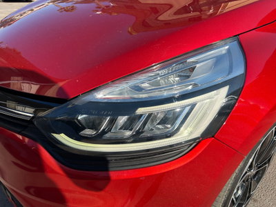 Renault Clio dCi 8V 90 CV 5 porte Moschino Life (11)