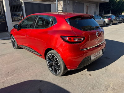 Renault Clio dCi 8V 90 CV 5 porte Moschino Life (15)