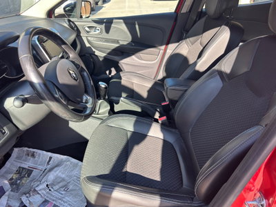 Renault Clio dCi 8V 90 CV 5 porte Moschino Life (17)