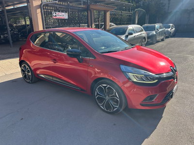 Renault Clio dCi 8V 90 CV 5 porte Moschino Life (6)