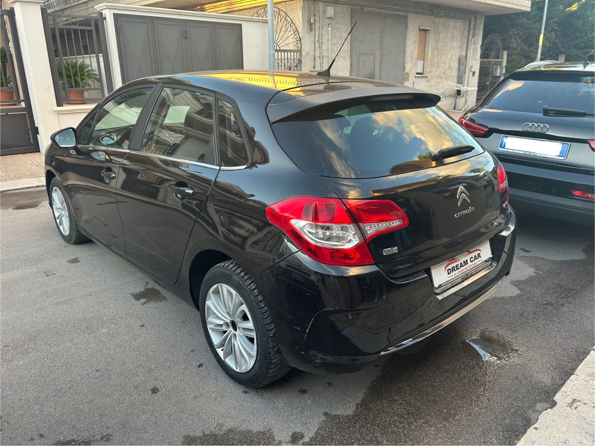 Citroen C4 1.6 e-HDi 115 Exclusive (13)