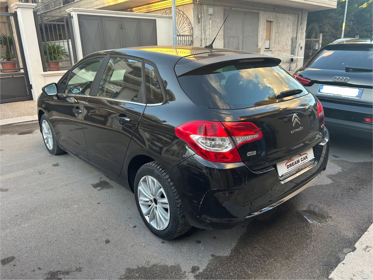 Citroen C4 1.6 e-HDi 115 Exclusive (14)