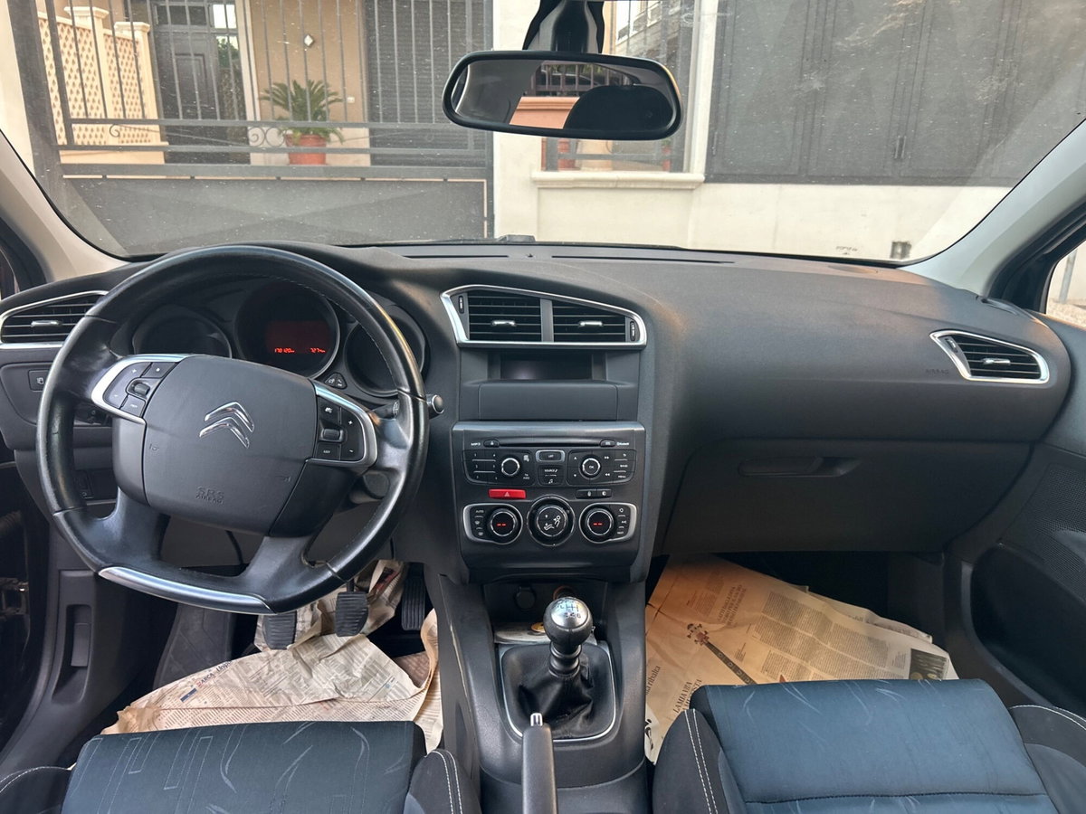 Citroen C4 1.6 e-HDi 115 Exclusive (20)