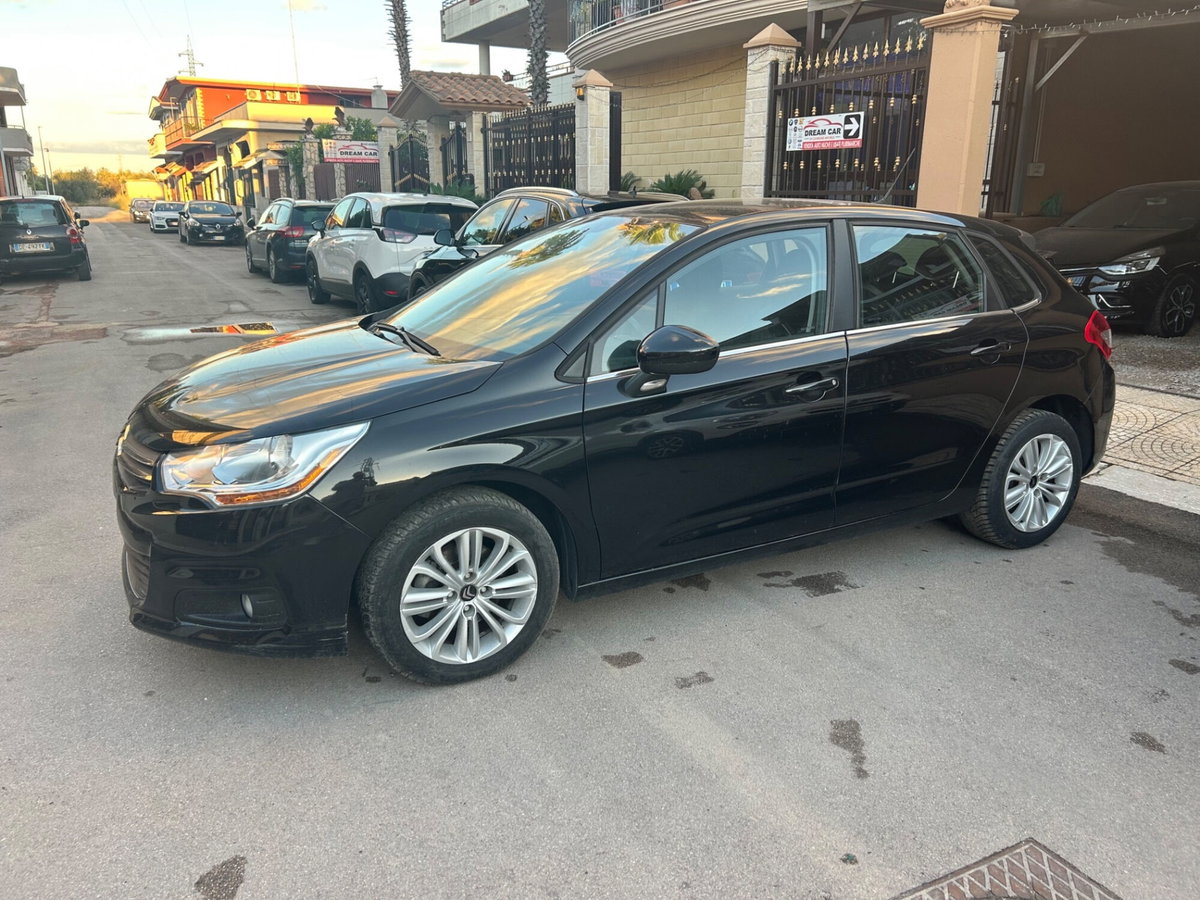 Citroen C4 1.6 e-HDi 115 Exclusive (5)