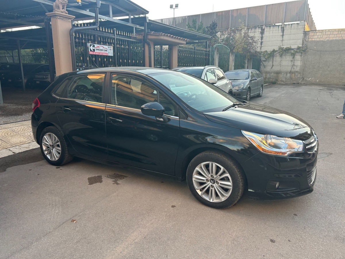 Citroen C4 1.6 e-HDi 115 Exclusive (9)