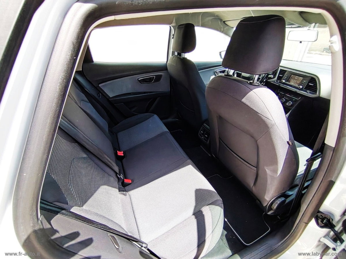 SEAT Leon ST 1.6 TDI 115 CV Black Edition (12)