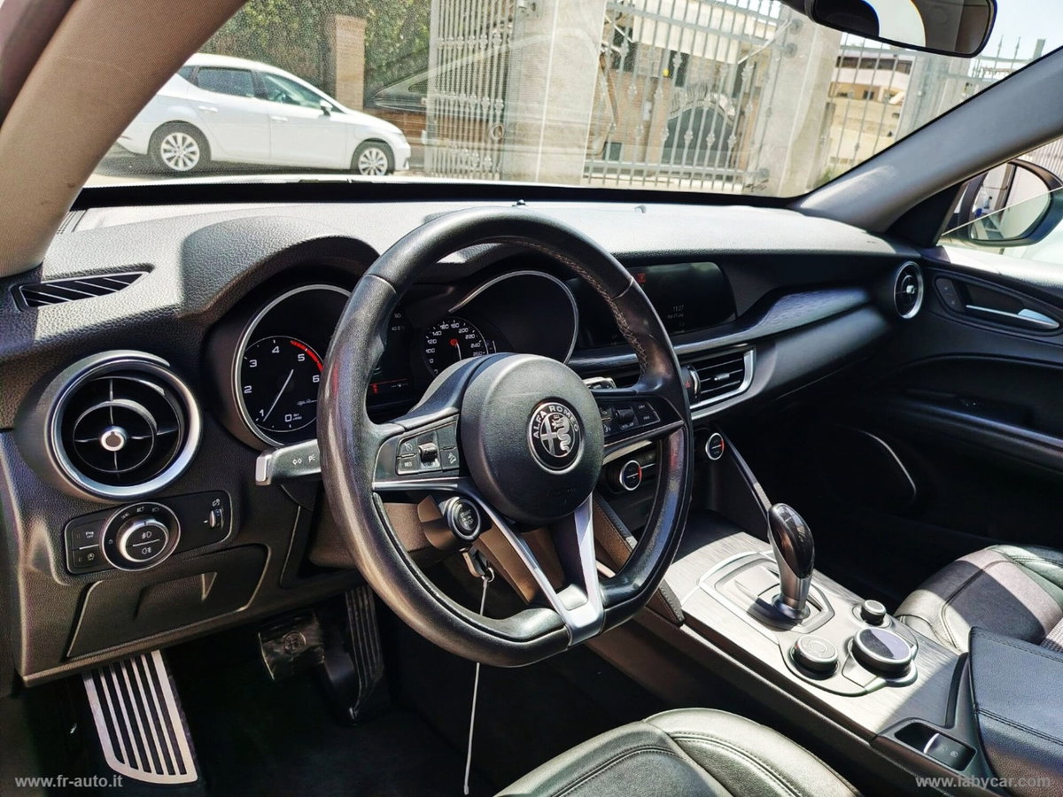 Alfa Romeo Stelvio Stelvio 2.2 Turbodiesel 150 CV AT8 RWD Super (9)