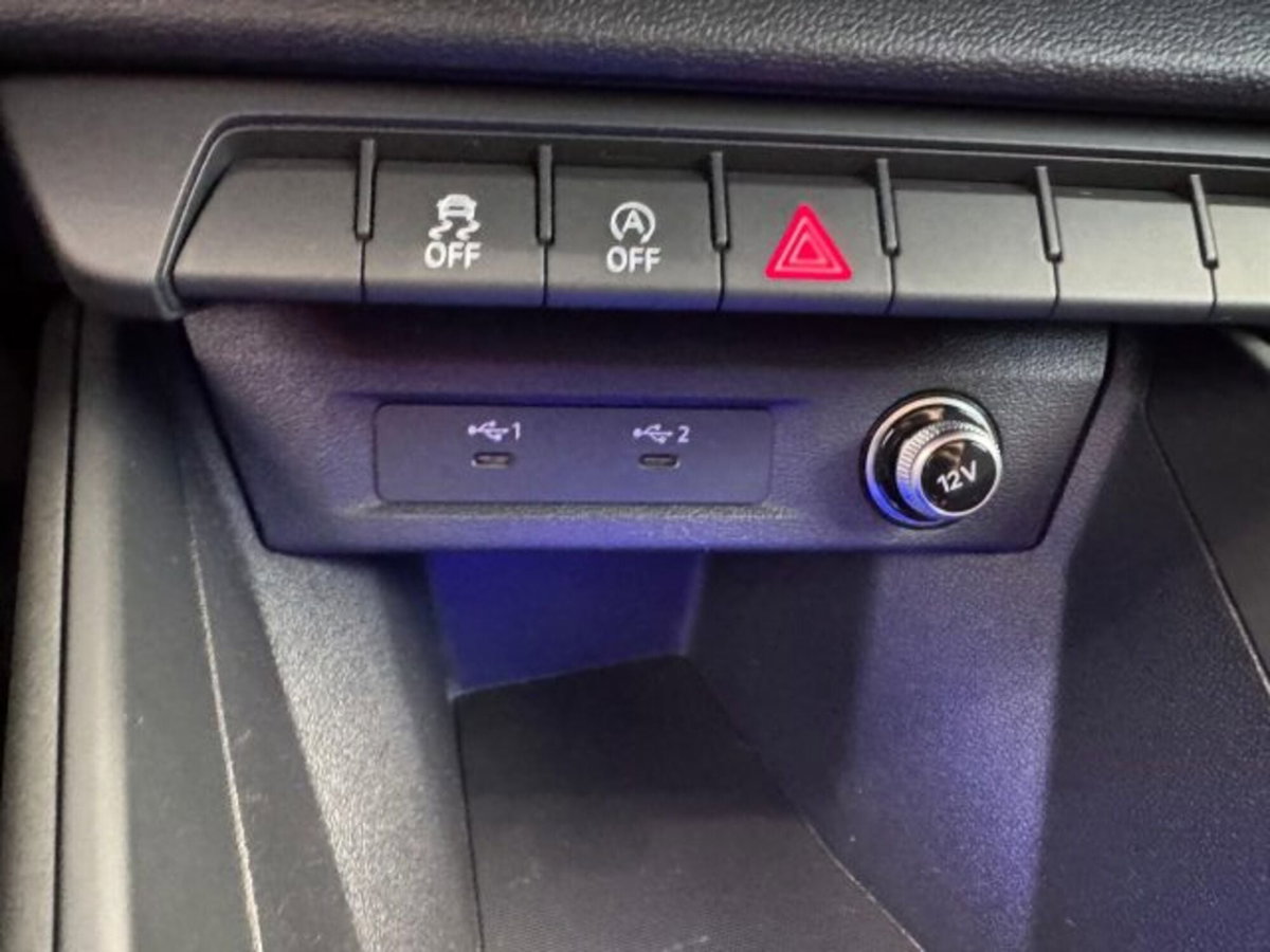 Audi A1 Sportback 30 TFSI Admired Advanced (18)