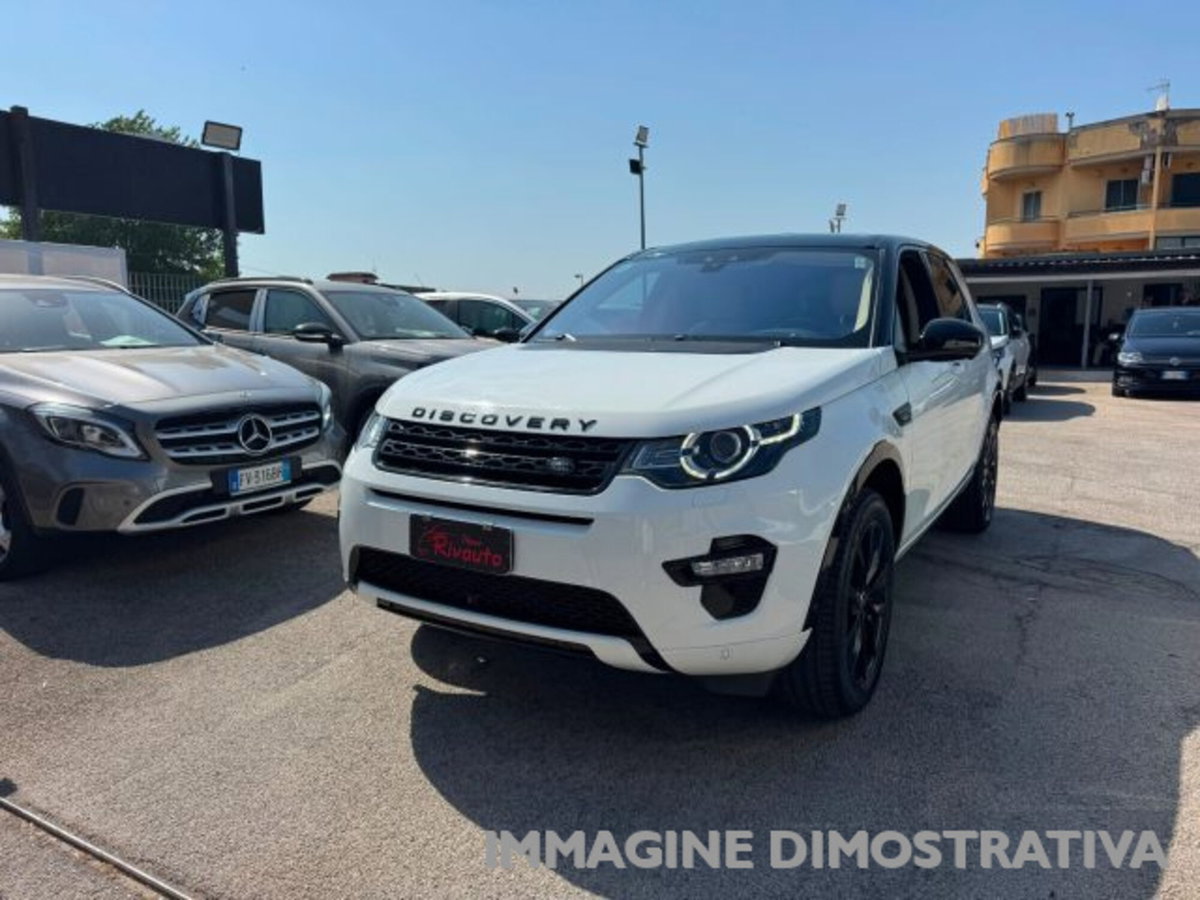Land Rover Discovery Sport 2.2 TD4 HSE Luxury (2)
