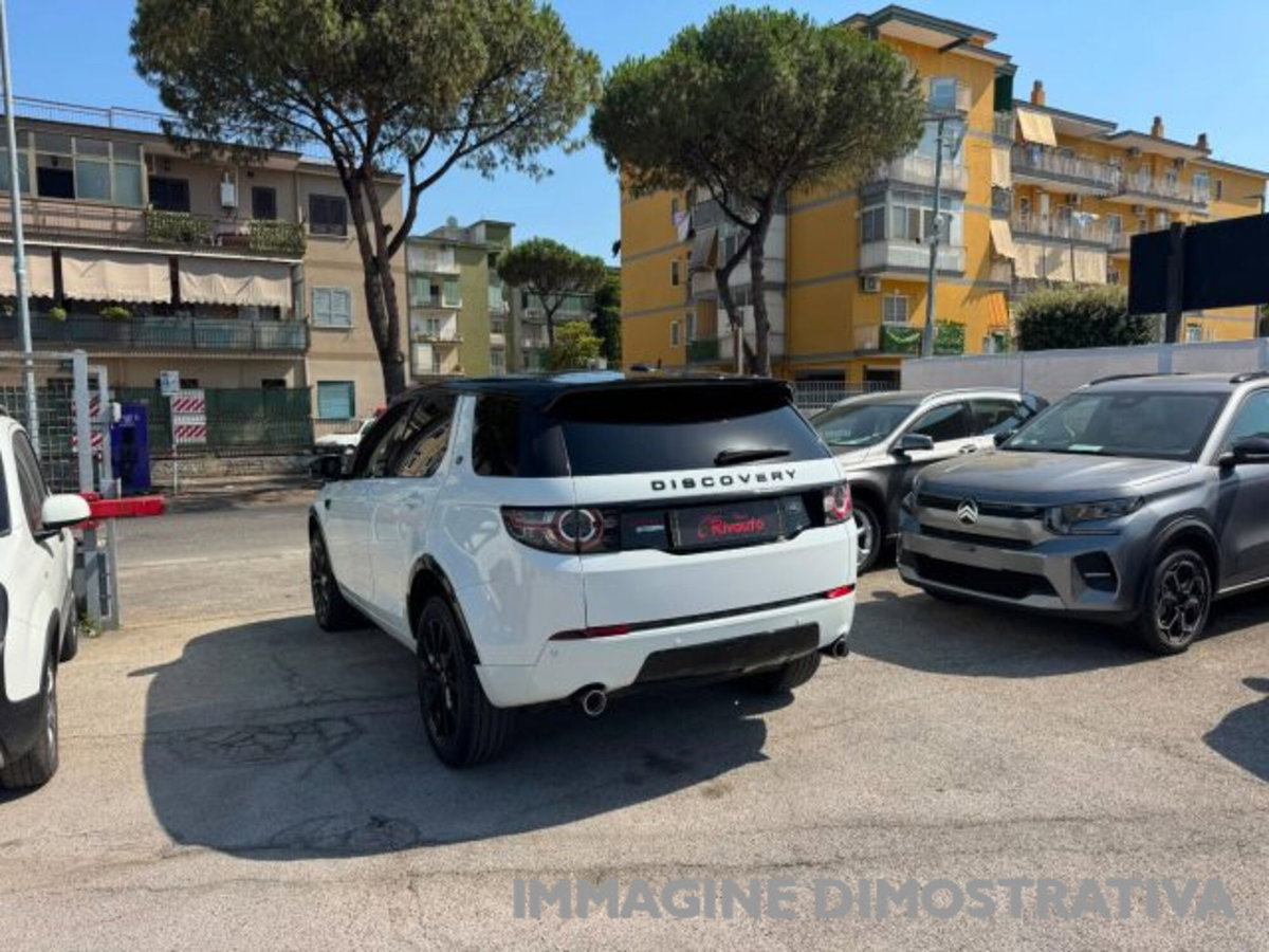 Land Rover Discovery Sport 2.2 TD4 HSE Luxury (8)