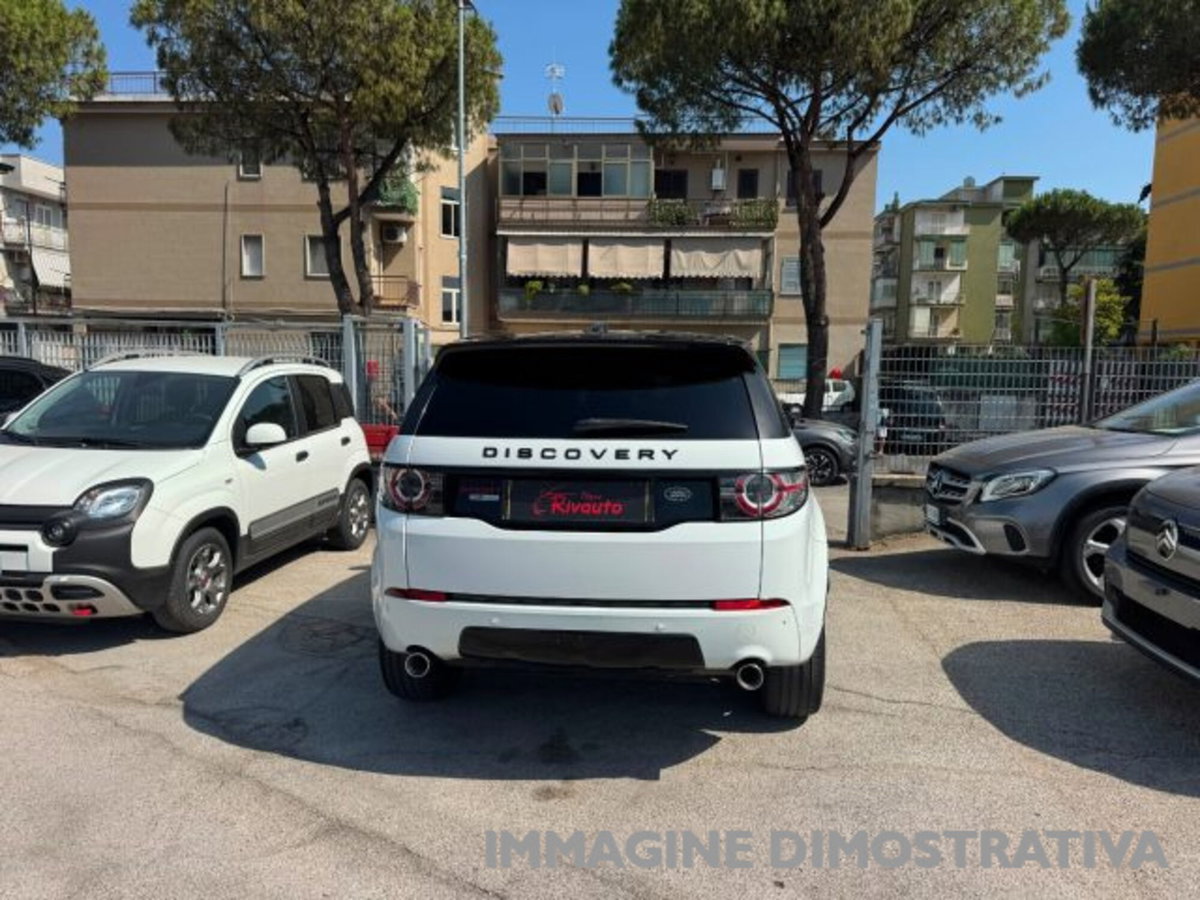 Land Rover Discovery Sport 2.2 TD4 HSE Luxury (9)