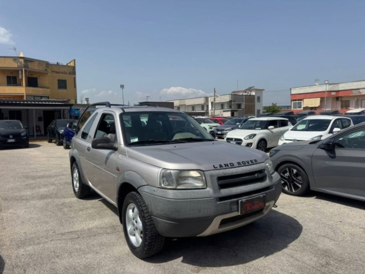 Land Rover Freelander 2.0 Td4 16V cat 3p. Hardback (2)