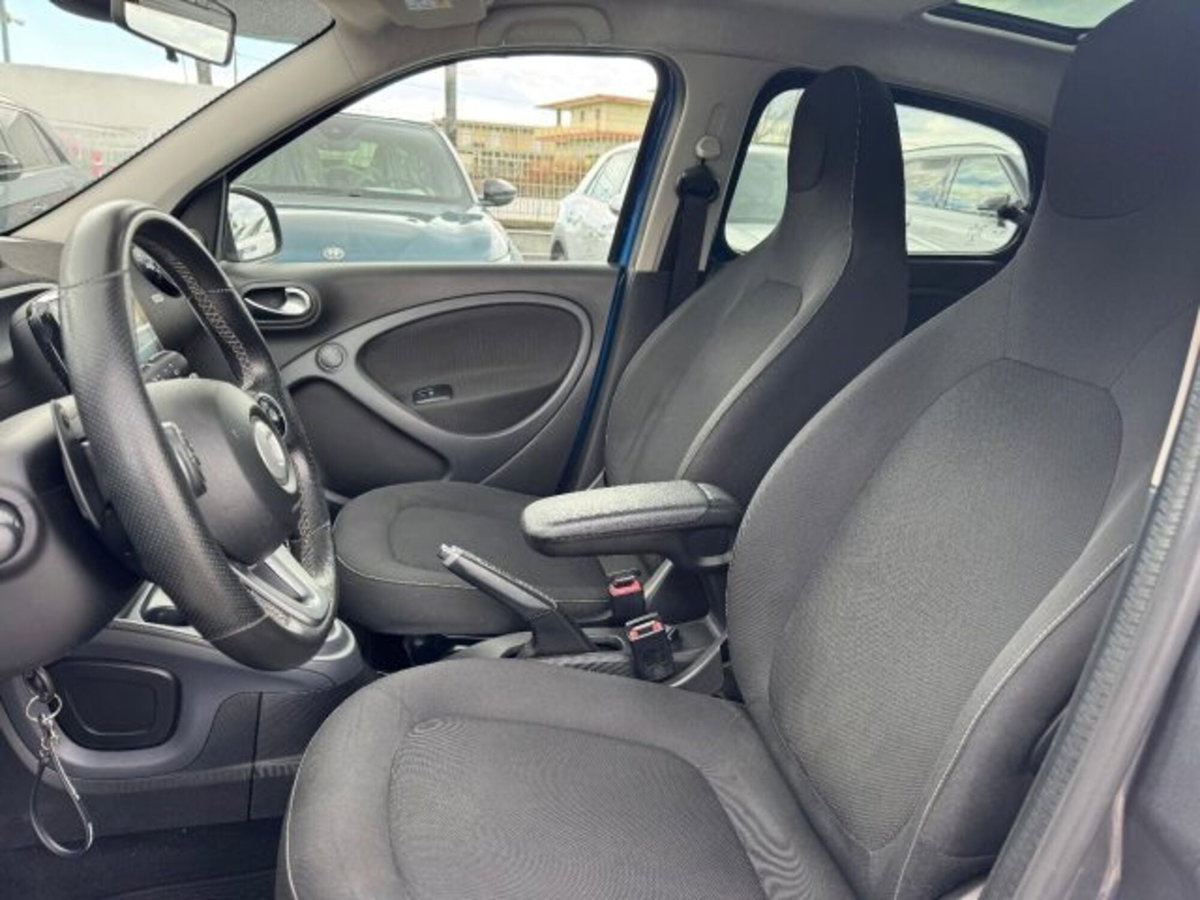 smart forfour forfour 90 0.9 Turbo Brabus Style (15)