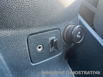 Ford Fiesta 1.4 TDCi 68CV 5 porte Titanium (12)
