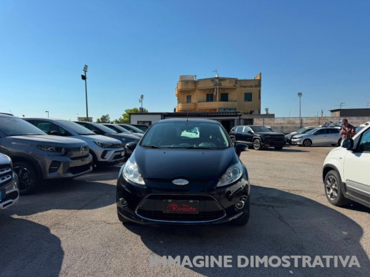 Ford Fiesta 1.4 TDCi 68CV 5 porte Titanium (3)