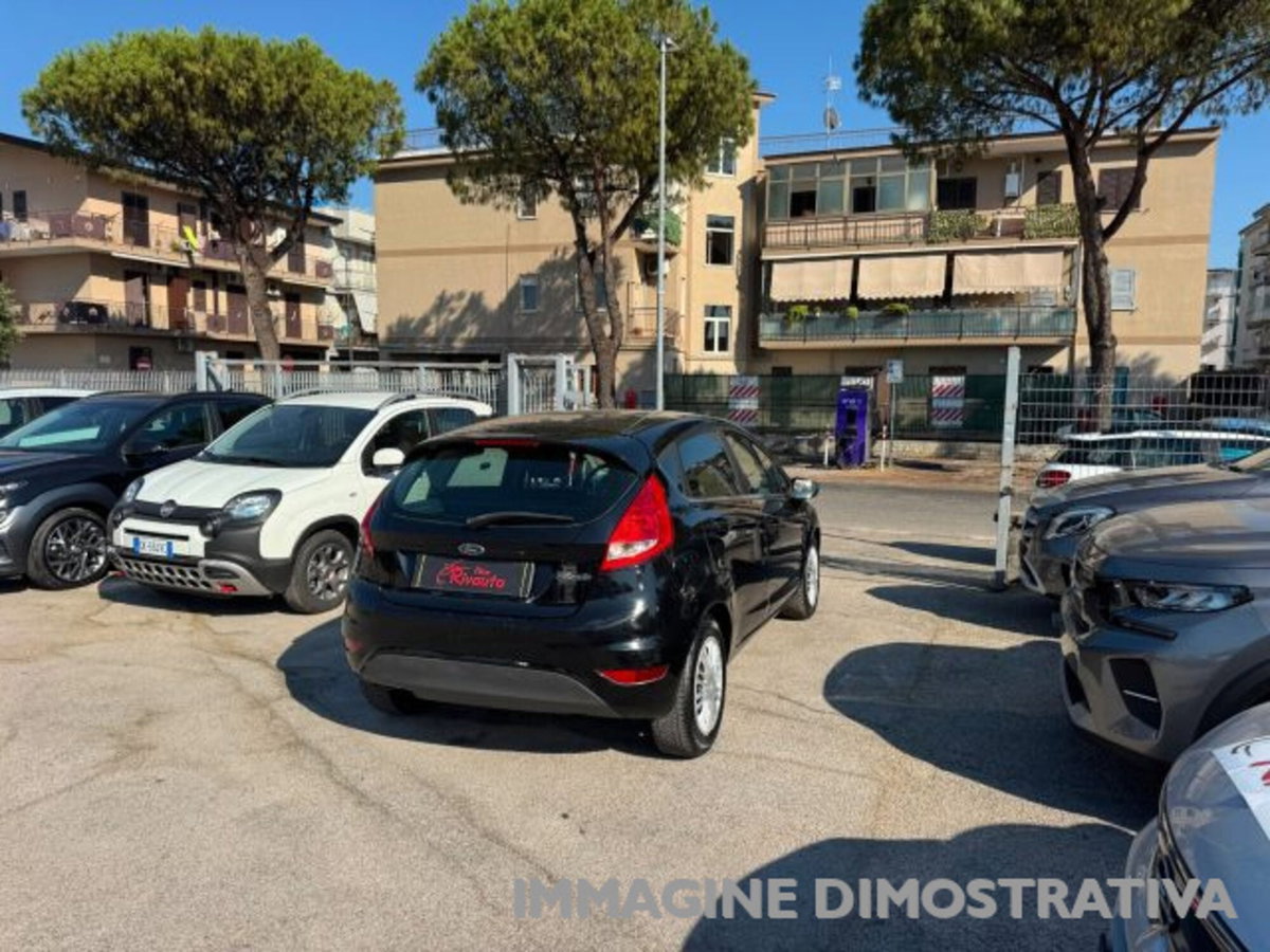 Ford Fiesta 1.4 TDCi 68CV 5 porte Titanium (5)