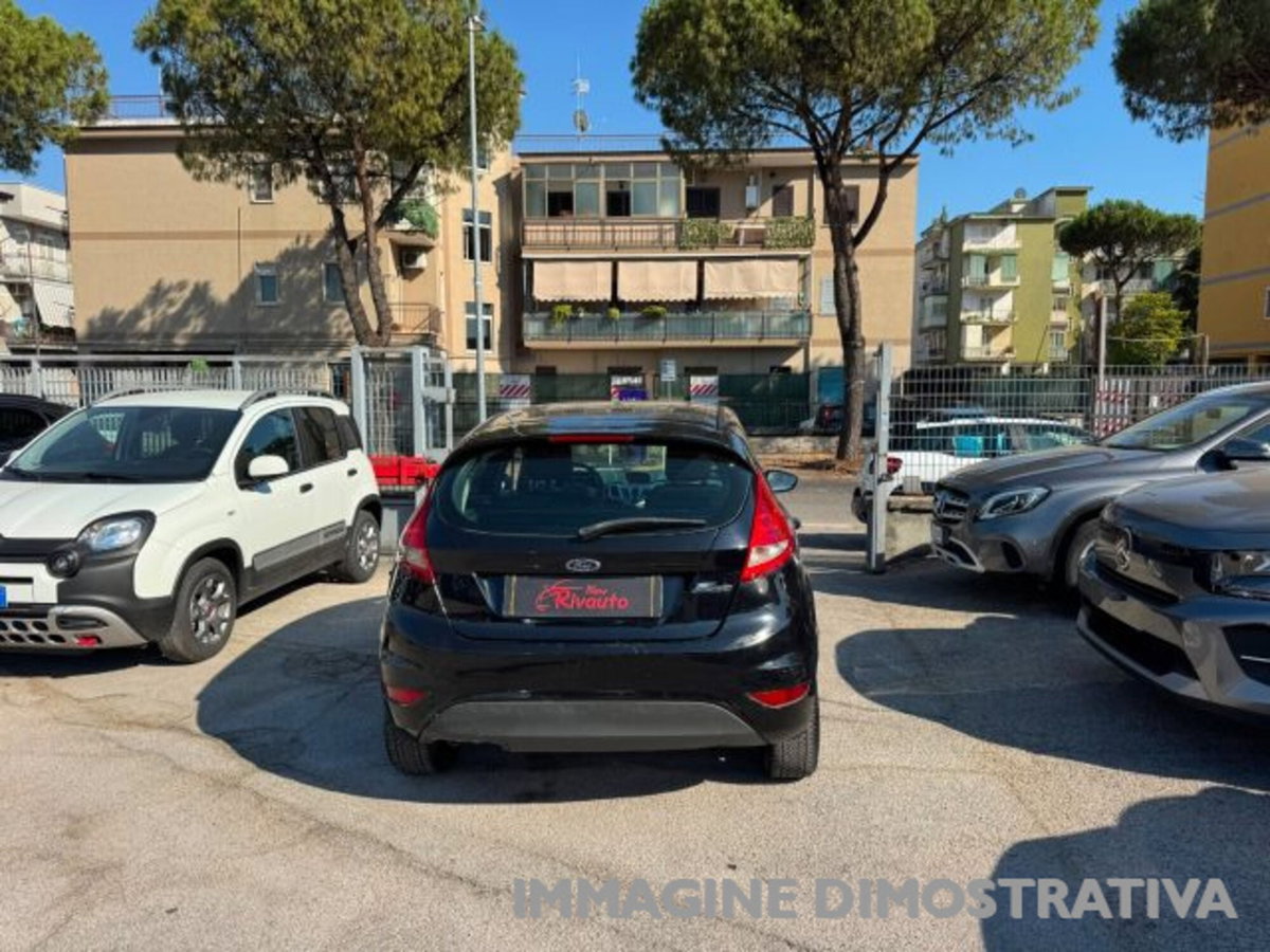 Ford Fiesta 1.4 TDCi 68CV 5 porte Titanium (6)