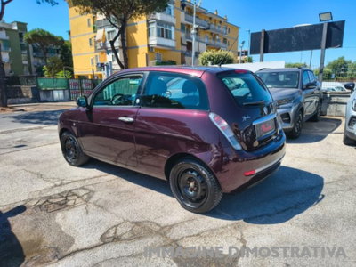 Lancia Ypsilon 1.4 Argento Ecochic GPL (6)