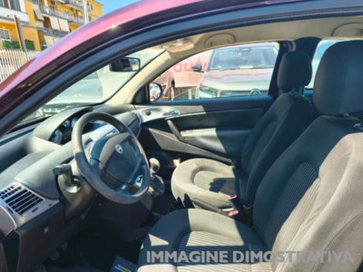 Lancia Ypsilon 1.4 Argento Ecochic GPL (9)