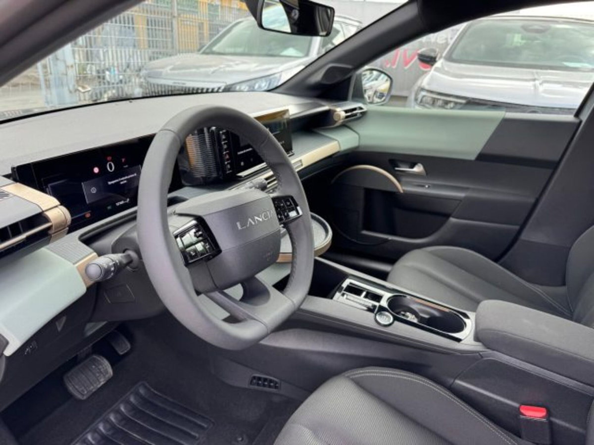 Lancia Ypsilon 1.2 mhev Edizione Limitata Cassina e-dct (11)