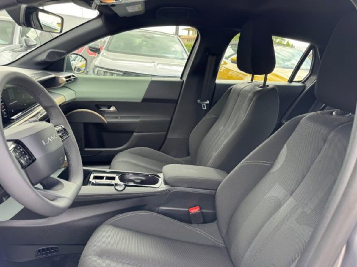 Lancia Ypsilon 1.2 mhev Edizione Limitata Cassina e-dct (15)