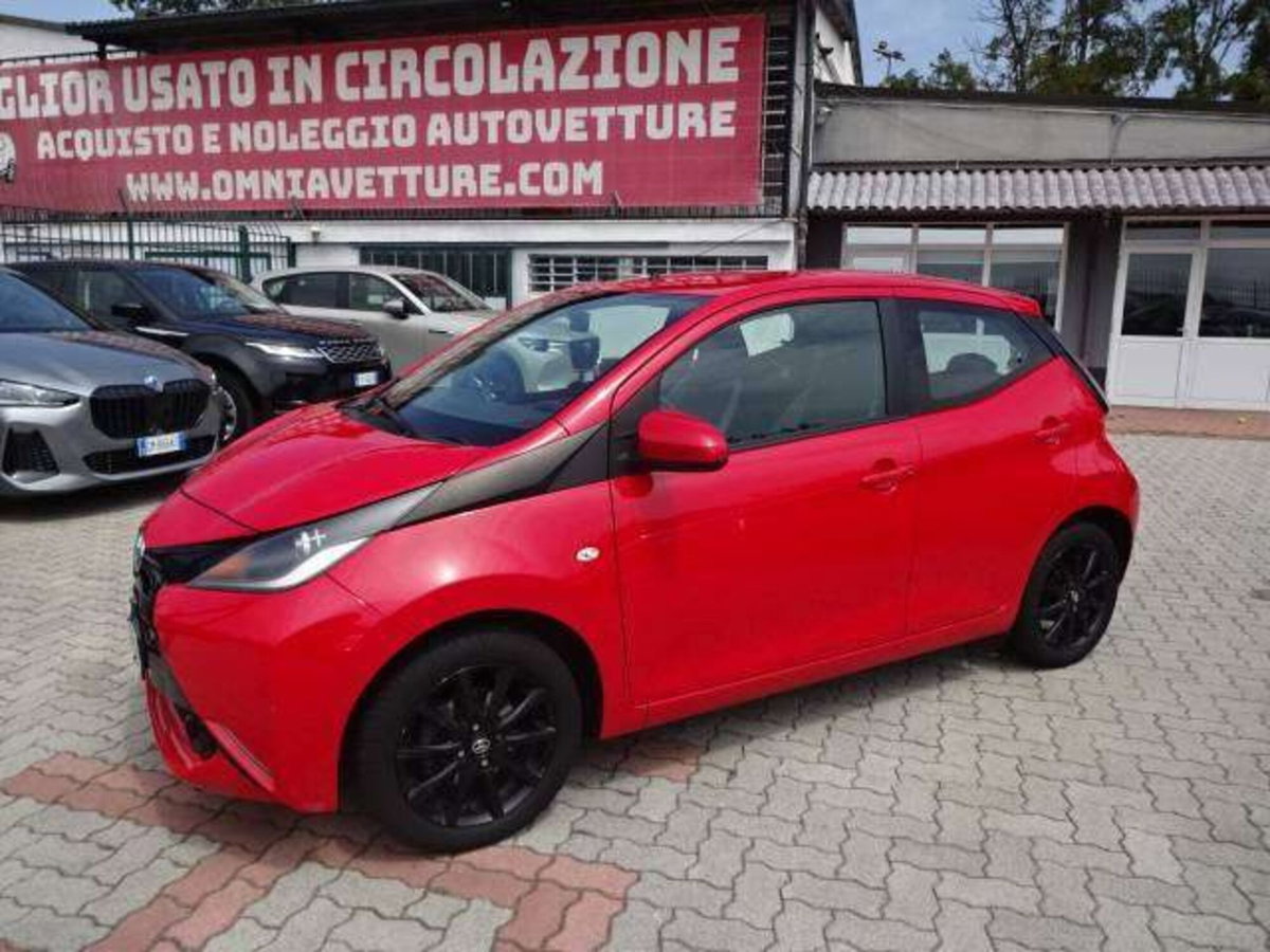 Toyota Aygo 1.0 VVT-i 69 CV 5 porte x-clusiv